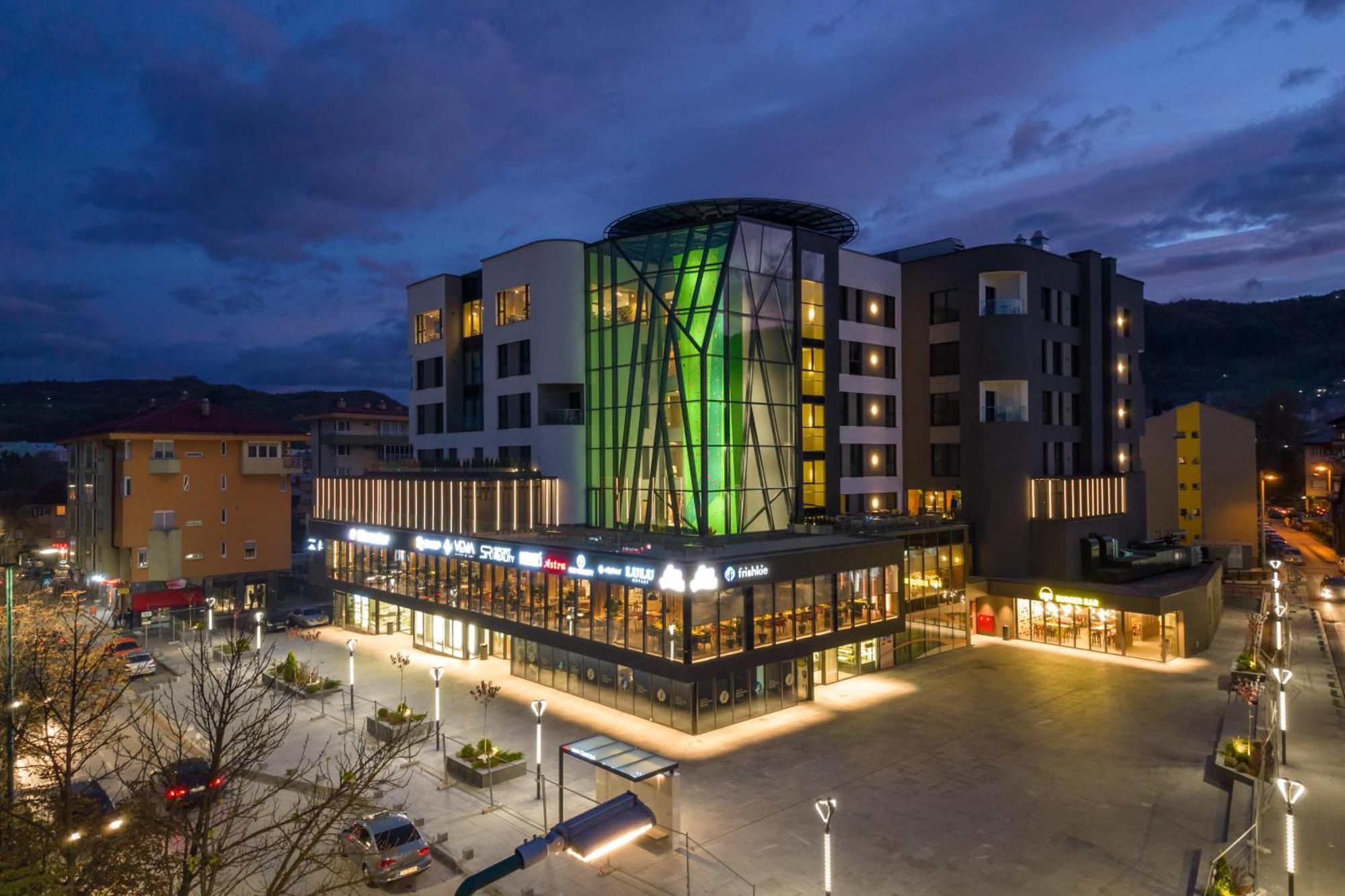 Hotel Vema Visoko Exteriér fotografie
