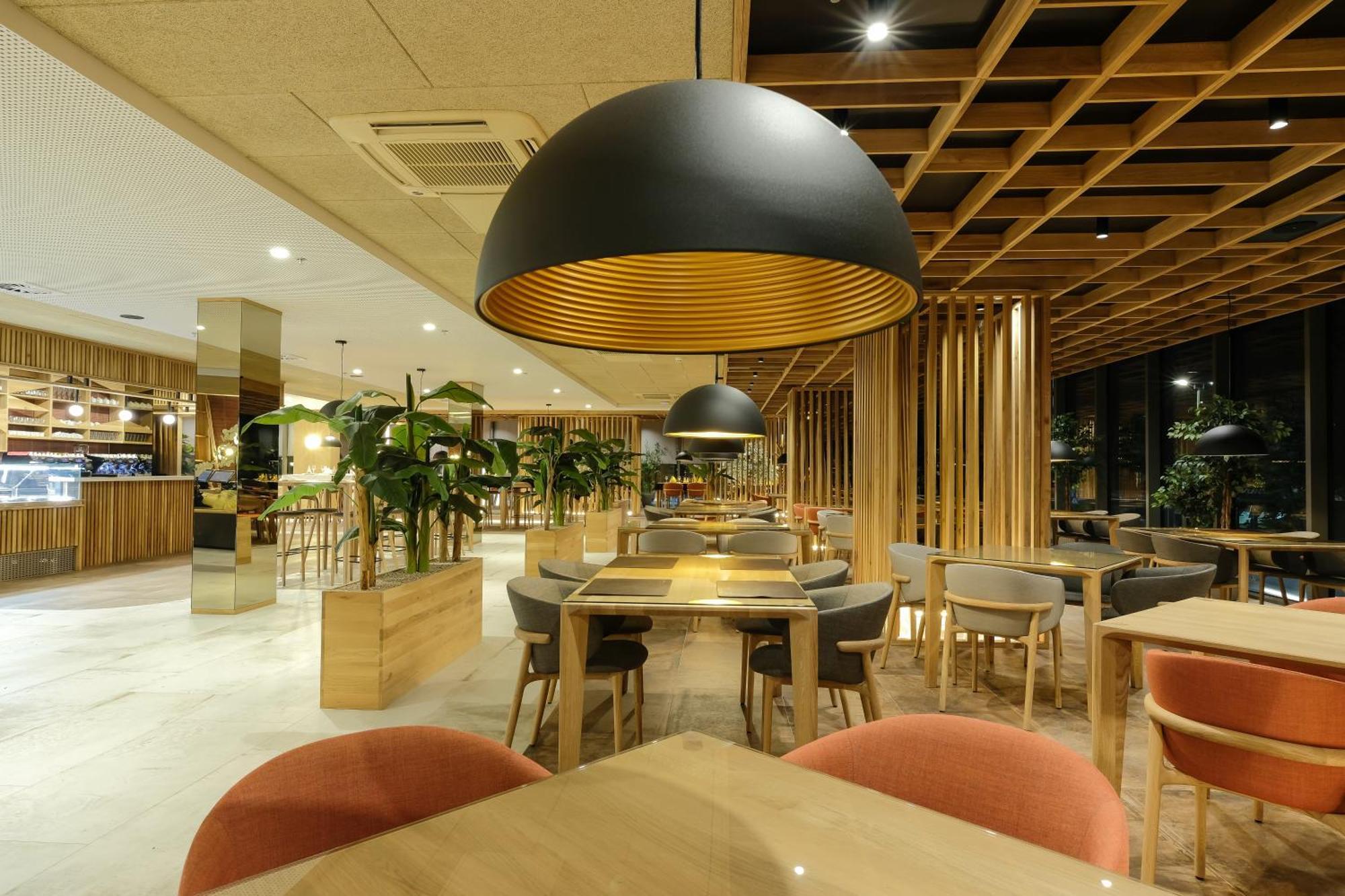 Hotel Vema Visoko Exteriér fotografie